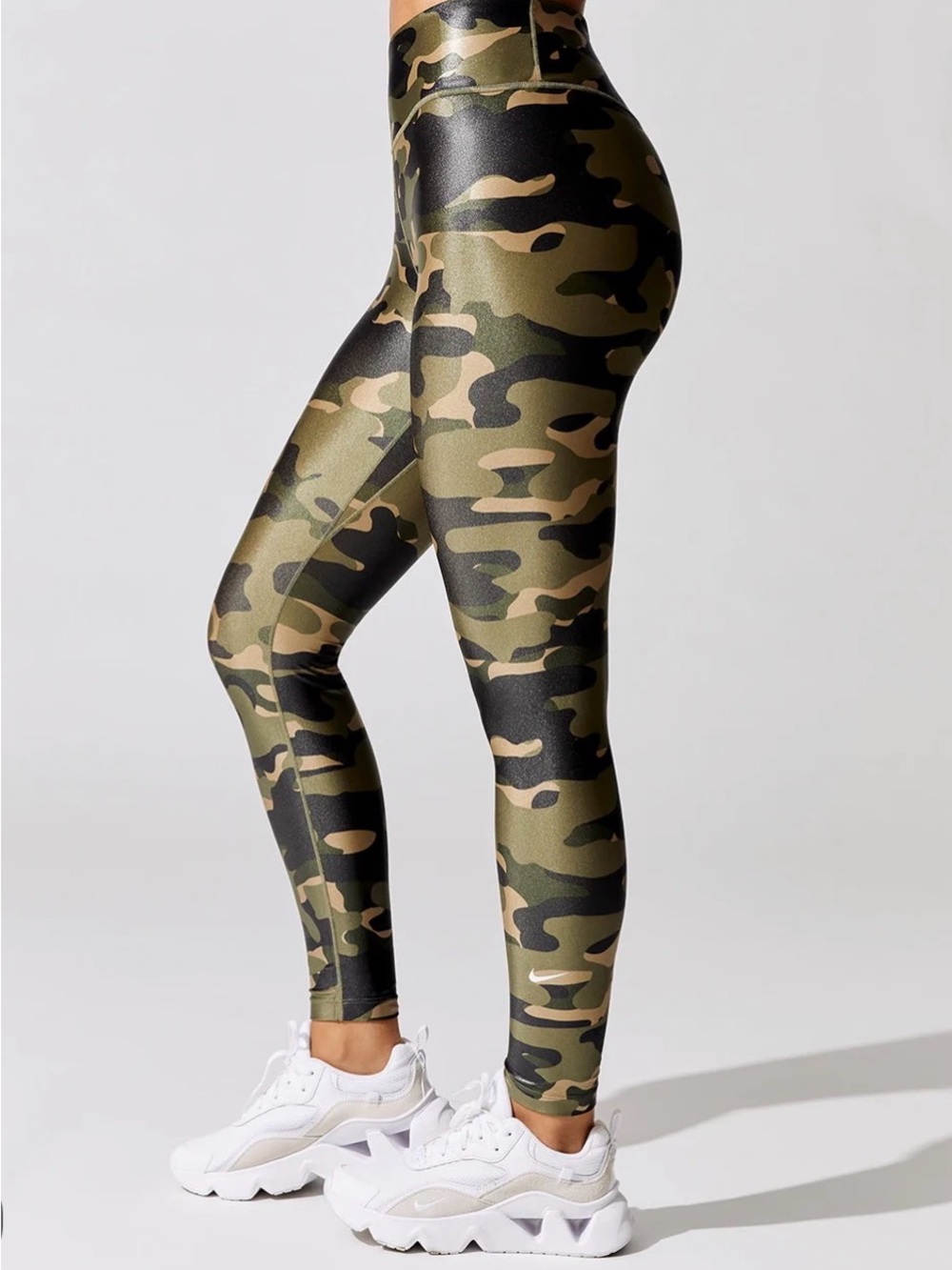 Nike One Dri-FIT Mid-Rise Shine Camo Leggings — Olive/Black, Size M